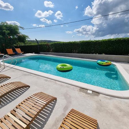 Cozy Getaway House Luana Villa Buzet Exteriör bild